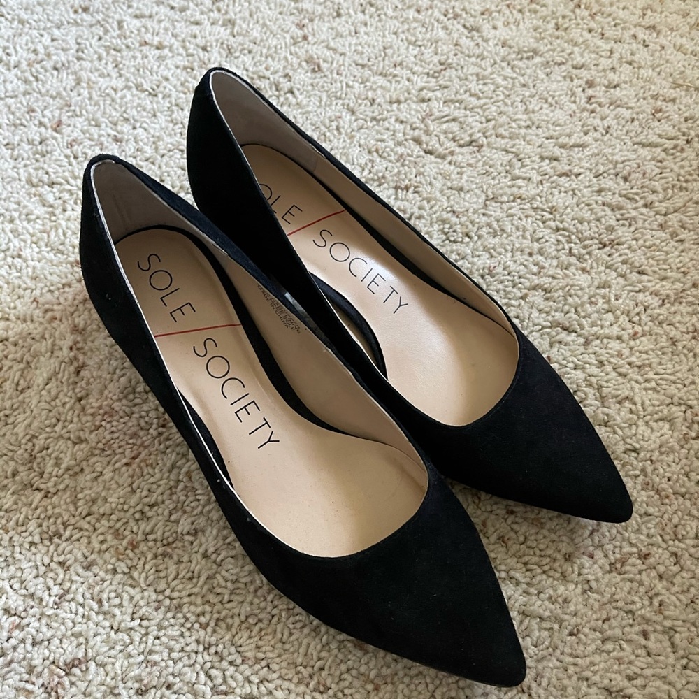Black shoes
